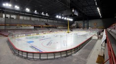 FOTO: Asi sme sa dobre modlili, tvrdí prezident Dukly. Pozrite si vynovený stánok tradičnej hokejovej bašty