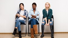 Sedenie o nás povie veľmi veľa. Hlavne na prvom rande