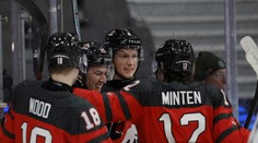 Nemecko bojovalo o postup, musí hrať o záchranu. Švédi stratili prvé body