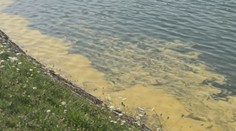 Kúpanie v tajchoch pri Banskej Štiavnici neodporúčajú. Viacerí sa však zdravotných rizík neboja