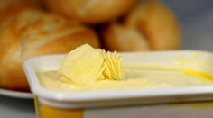 Cena masla atakuje rekordné sumy: Poznáme lacnejšie alternatívy. Sú podľa odborníkov naozaj nezdravé?