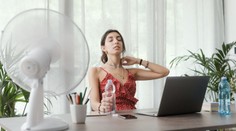 Ventilátor používate zrejme zle. Odborník radí, ako vás skutočne ochladí