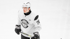 Šokovalo ho, ako rýchlo mal objednané letenky. Vedenie tímu z NHL chce mať Slováka na očiach (rozhovor)