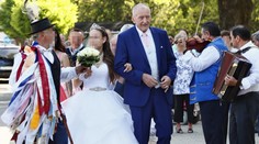 Svadba, ktorej nikto neveril: Maďarský starosta (78) si vzal 18-ročnú tínedžerku