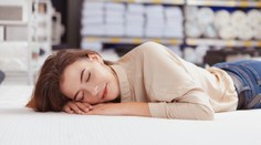 Antidekubitný matrac: kľúčové vlastnosti a ako vybrať správny