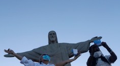 Brazílčania v slzách: Svetoznámy karneval v Riu sa tento rok neuskutoční