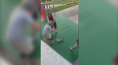 Nechal sa vyprovokovať nadávkami. Muž (42) zbil v Bratislave 14-ročného chlapca, tínedžer skončil v nemocnici