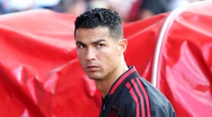 Manchester United sa chystá žalovať Ronalda za porušenie zmluvy. Jeho dni v klube sú zrejme zrátané