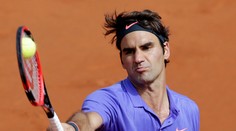 Federer postúpil suverénne do osemfinále , Nišikori bez boja