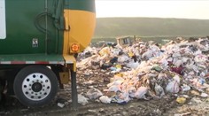 Z tragédie komédia: Smetiari naložili kôš aj s človekom vo vnútri