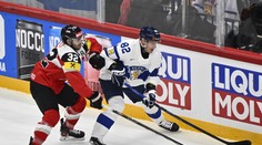 Fínsko to s Rakúšanmi nemalo jednoduché, no úlohu favorita zvládlo. Nastúpila proti sebe aj bratská dvojica