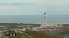 Vesmírna loď Starship úspešne pristála, ale po tom explodovala