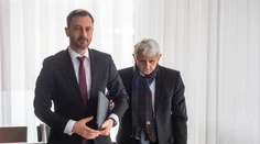 Veľké spájanie sa zatiaľ nekoná. O pár dní prídu dva momenty, ktoré mnohé napovedia