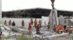 Nešťastie v Mexiku: Zrútilo sa nákupné stredisko, hlásia mŕtvych aj nezvestných