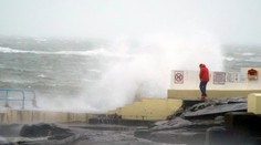 V Írsku úraduje víchrica Isha. Spôsobila výpadky elektriny a narušila aj leteckú dopravu