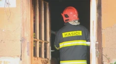 Bezvládne telo muža našli v dome až po uhasení požiaru