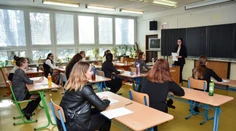 Žiaci išli dnes poslednýkrát v tomto roku do školy. O chvíľu budú mať ďalšie prázdniny
