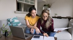 Dve percentá môžete po novom poslať aj rodičom. Kto má na ne nárok a ako postupovať?