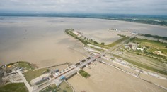 Vietor sa utíšil, prepravu lodí cez Vodné dielo Gabčíkovo obnovili