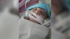 Samko zomrel po dvoch dňoch. Matka viní nemocnicu a opisuje ako mal prebiehať pôrod