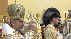 Prehovorila žena, ktorá obvinila biskupa zo sexuálneho obťažovania: Za svojim slovami si stojím