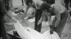 Kedysi zakázané zábery z nehody lietadla v Bratislave, pri ktorej zahynulo 76 ľudí