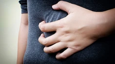 VšZP chce ušetriť na lieku, ktorý užívajú tisícky ľudí, tvrdia odborníci. Poisťovňa to odmieta