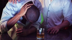 Peter (31) zaútočil na cudzinca pre farbu pleti a kričal: "Zabijem ťa!"