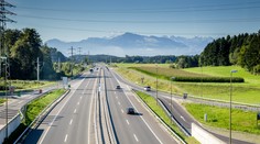 Dobrá správa pre motoristov. Obľúbená európska krajina začína s predajom elektronických diaľničných známok