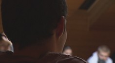 Legalizujeme deťom závislosť, hovorí doktor. Pre zákon ich nemôže liečiť, kým nie sú oficiálne „závislí“