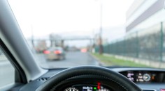 Prekročíte rýchlosť o 30 km/h a ste ľahší o 800 eur. Realita na slovenských cestách bude tvrdšia, ako sa čakalo