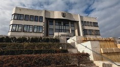 Na druhý pokus to vyšlo. Poslancom sa podarilo otvoriť schôdzu