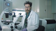 Ruský vedec, ktorý sa podieľal na vývoji vakcíny proti koronavírusu, záhadne zomrel