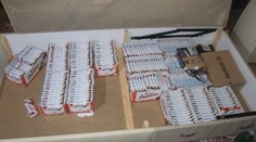 Muž v Leviciach vykradol kamión. Tisíce cukroviniek ukrýval u seba doma v posteli