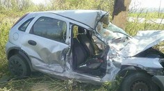 Tragická nehoda pri Čečejovciach: Náraz do stromu si vyžiadal ľudský život