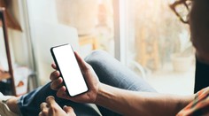 Ak by som nesledoval politické dianie, ušetril by som si kopu času aj nervov, tvrdí mladý volič Adam