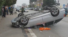 Takto skončil po náraze do stĺpa vodič (22) s takmer troma promile alkoholu