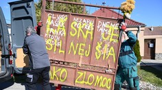 Spomienka na Jána a Martinu: Brána spred ich domu putovala do múzea, na mieste stavajú pomník