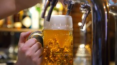 Koľko pív stačí, aby ste nafúkali nad jedno promile? Pre niekoho je to jednoduchšie, než sa zdá