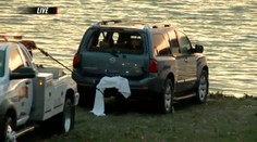 Hrdinský čin záchranára: Z auta potopeného v ľadovom jazere zachránil bábätko