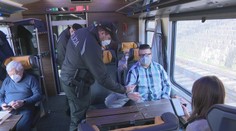 Boli sme sa pozrieť, ako polícia kontrolovala prvý deň OTP režim vo vlakoch a autobusoch