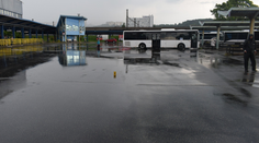 Dráma na košickej stanici. Autobus zrazil chodkyňu a vliekol ju 200 metrov