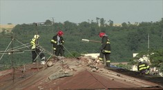 Zábery z Dudiniec sú strašidelné. Vietor zvalil aj betónový múrik