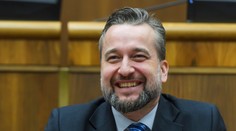 Ľuboša Blahu v parlamente neodvolávali. Plénum neschválilo bod programu