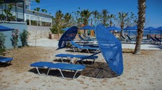 Z dovolenky snov nočná mora. Skupinu turistov namiesto krásneho hotela čakali šváby, špina a plesne