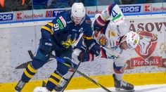 VIDEO: Priaznivci Zvolena chceli ohňostrojom znepríjemniť noc hráčom Spišskej. Pomýlili si však hotel