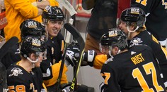 Islanders s Chárom nestačili na Černákovu Tampu, Pittsburgh naložil Detroitu až 11 gólov