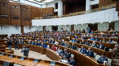 Poslanci zvolili nového ombudsmana. Stal sa ním Róbert Dobrovodský