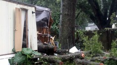 V Južnej Karolíne vyhlásili výnimočný stav. Ľudia sa majú pripraviť na možný hurikán