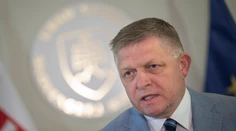 Premiér Fico chce o transakčnej dani hovoriť na koaličnej rade koncom týždňa
